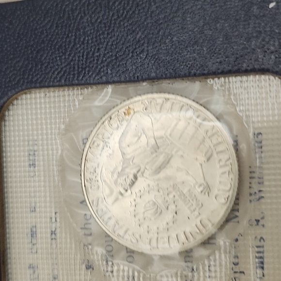 United States Bicentennial Silver Uncirculated Set 1776-1976 - Picture 12 of 17